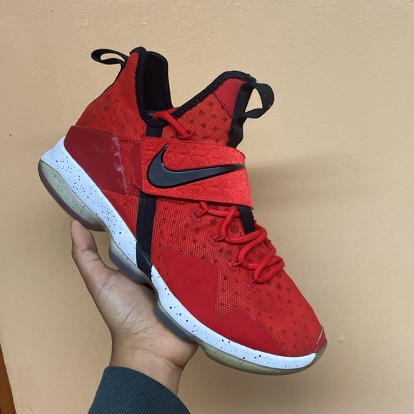 Nike Lebron 14 “Red Brick Road University Red” - Picture 8 of 17